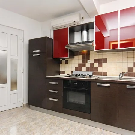 Gostinjska kuća And With Parking Space - 4814 3*