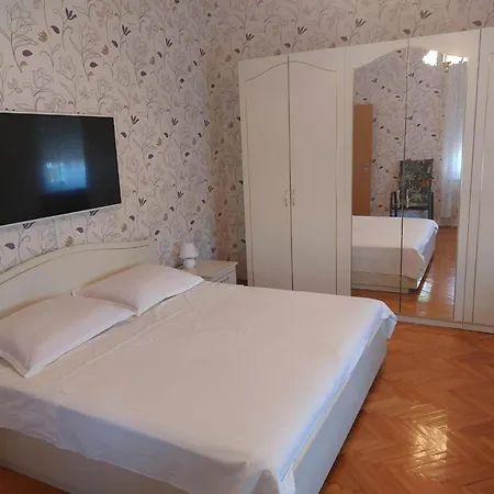 And With Parking Space - 4814 3* Τρογκίρ