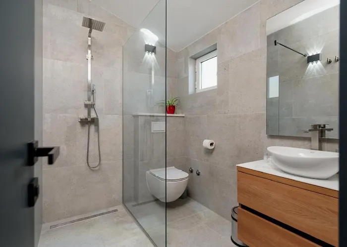 And With Parking Space - 4814 Konukevi