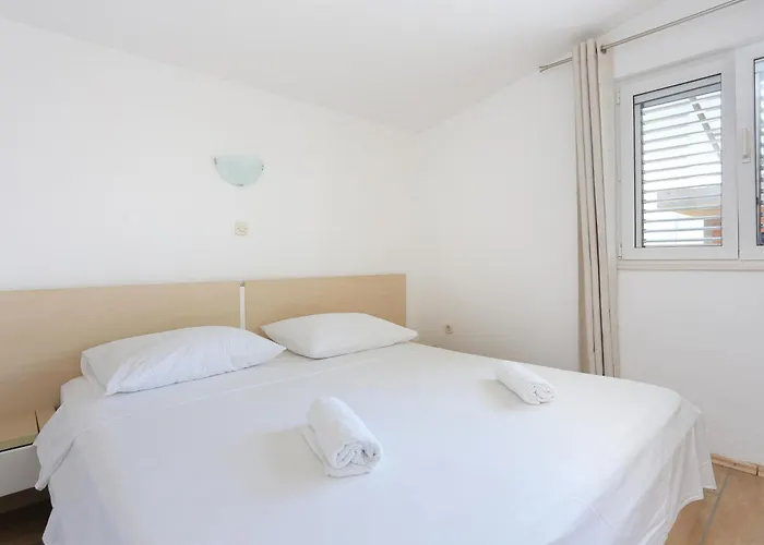 And With Parking Space - 4814 Konukevi