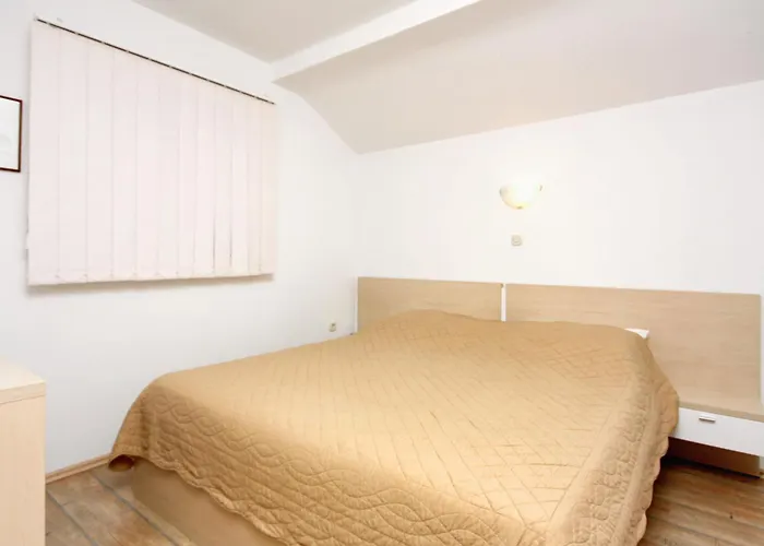 Konukevi And With Parking Space - 4814