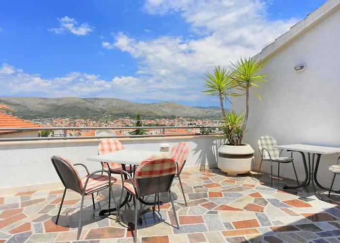 And With Parking Space - 4814 Konukevi Trogir