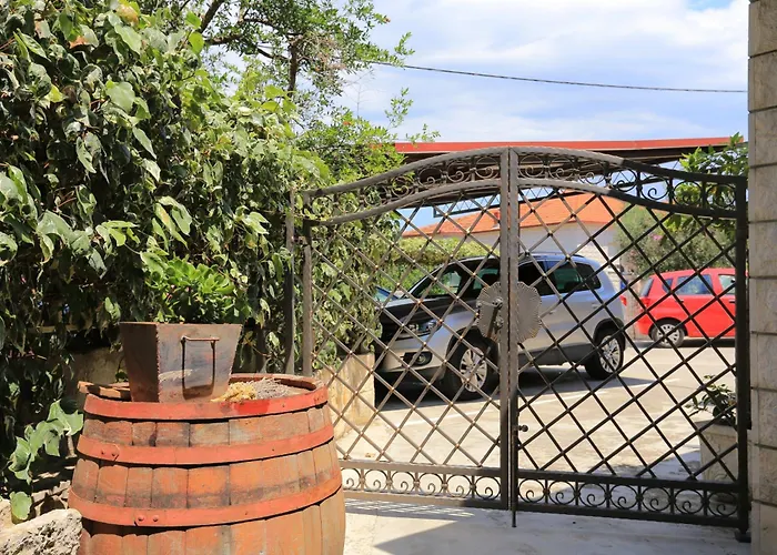 And With Parking Space - 4814 3*