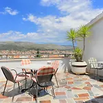And With Parking Space - 4814 Guest house Trogir